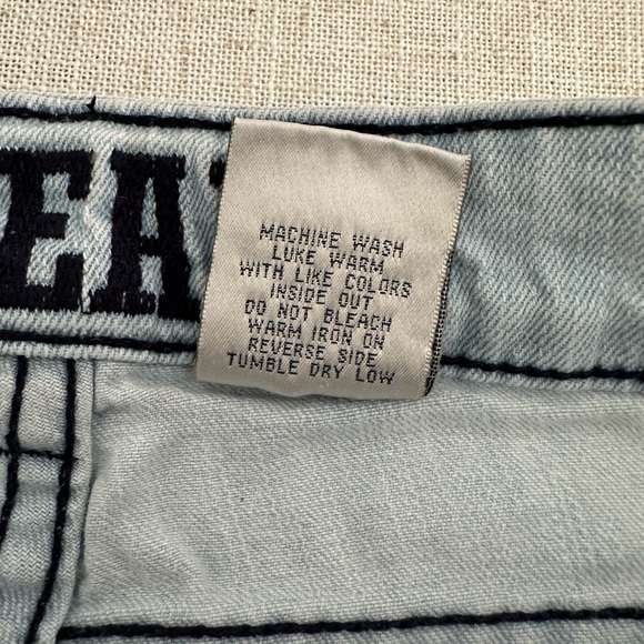 VIP Jeans Women's Size 5/6 Distressed Stretch Light Wash Denim Jeans - Picture 12 of 13